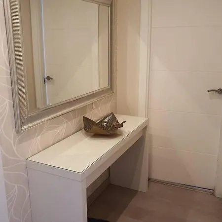 Apartamento Con Gran Terraza Cerca De La Playa. Lloret de Mar